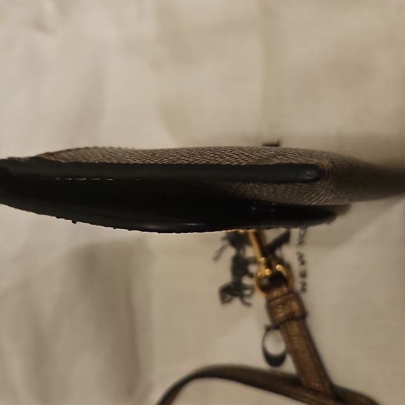 NWOT Coach Glitter Collection Wristlet With Dustbag. - Picture 5 of 10